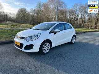 Kia Rio 1.2 CVVT Comfort Pack prachtige auto