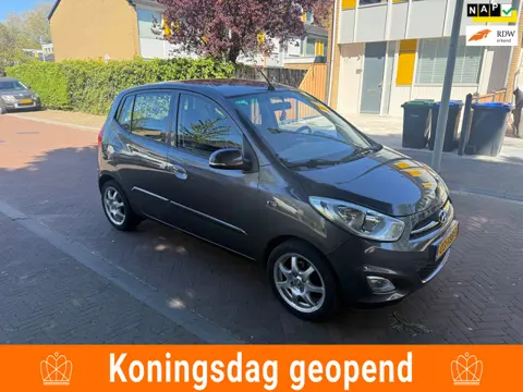 Hyundai I10 AUTOMAAT / 85.000 NAP / Airco / Navigatie