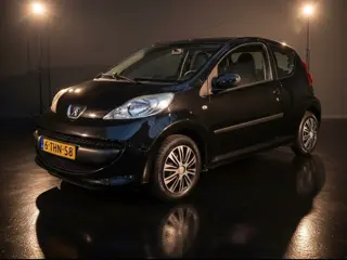 Peugeot 107 1.0-12V XR-elek ramen-1 jaar apk