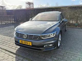 Volkswagen Passat 1.6 TDI R-Line | Pano | NAP