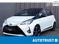 Toyota Yaris 1.5 Hybrid Executive Bi-Tone Plus | Key Less | Camera | CarPlay draadloos | Fabrieksgar