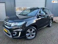 Suzuki Vitara 1.6 High Executive-Panorama-Carplay-Cruise-Trekhaak-Stoelverwarming!
