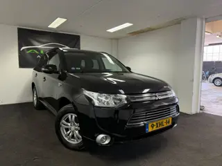 Mitsubishi Outlander 2.0 PHEV Business Edition - Plug-inHybrid - Airco - Camera -APK 2027