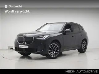 BMW X3 30e xDrive M-Sport | 20" | Panorama | Elek. verst. stoelen | Trekhaak | Voorbereiding Driv. A
