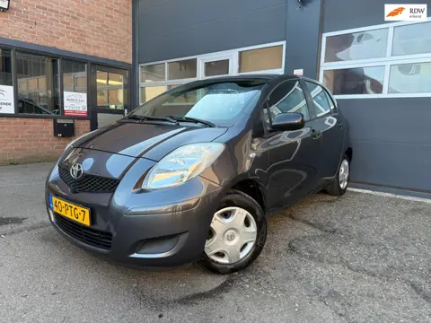Toyota Yaris 1.0 VVTi Acces