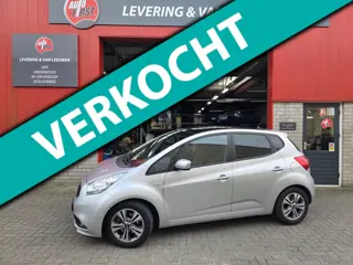 Kia Venga 1.6 CVVT DynamicLine Automaat/ Panoramadak/ Trekhaak/ Camera/ Rijklaarprijs!