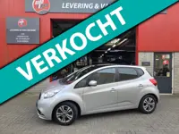 Kia Venga 1.6 CVVT DynamicLine Automaat/ Panoramadak/ Trekhaak/ Camera/ Rijklaarprijs!