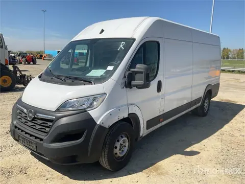 Opel Movano 2.2 103 KW KA L4H2 (bj 2022)