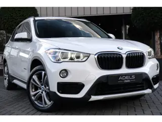 BMW X1 sDrive18i High Executive Automaat Panodak Leder