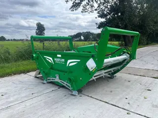 Hustler LX104 balenafroller