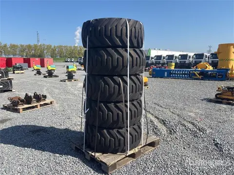QUANTITY of (5) Tyres W/Rims