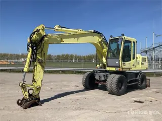 Liebherr A900 (bj 2001)