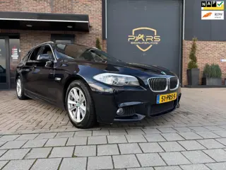 BMW 5-serie Touring 528i High Executive Automaat 6 Cilinder M Sport M Performance M-Pakket