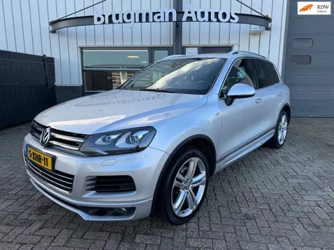 Volkswagen Touareg 3.0 TDI R-line