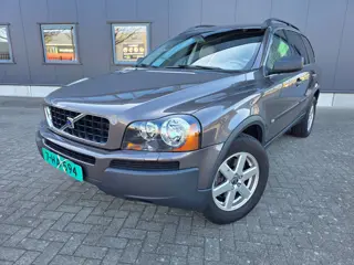 Volvo XC90 2.5 T Momentum, netto € 12.350, smetteloze staat, bijtelvriendelijk!