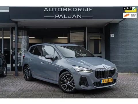 BMW 2-serie Active Tourer 218i, NAP, FABRIEKSGARANTIE, M-PAKKET, PANO, MEMORY, VOLL