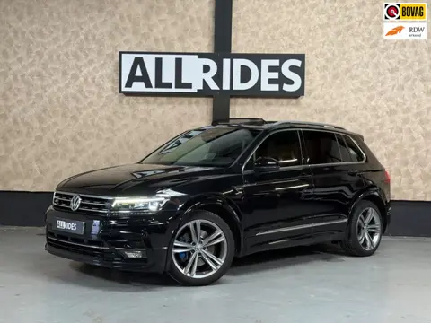 Volkswagen Tiguan 2.0 TSI 4Motion Highline Business R | Pano | Trekhaak | 360 Camera | Akrapovic | L