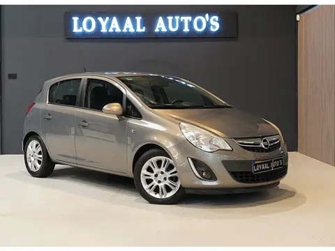 Opel Corsa 1.2-16V Anniversary Edition | AIRCO | CRUISE | ELEK.RAMEN | APK