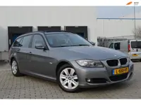 BMW 3-serie Touring 318i Business Line Panorama Nieuwstaat!