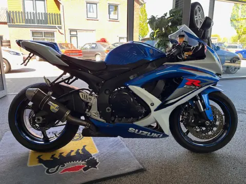 Suzuki GSX R 750 K9 / 13.000km (bj 2010)