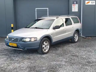 Volvo XC70 2.5 T Comfort Line Cross country