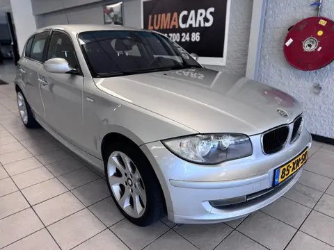 BMW 1-serie 116i Business Line | Airco | 6-bak | 5 deurs |
