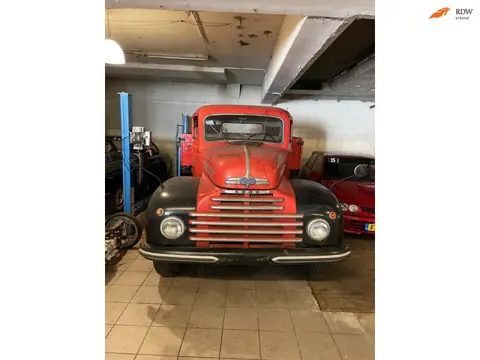 Ford FK 3000 Pick-up, in dienst tot 1975, daarna in museum