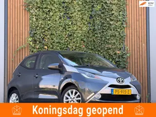 Toyota Aygo 1.0 VVT-i x-clusiv|CAMERA|AIRCO|5DRS|STUUR BEDIENING