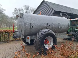 Kaweco 2x mesttank/watertank 8500L - 5000L