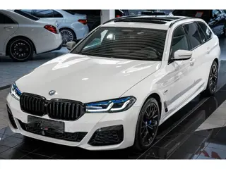 BMW 5 Serie Touring 530e M-SPORT PRO ** LASER, M-SPORT SPORTST, PANORAMA, ACC, HuD, 19-inch LMV ** 1