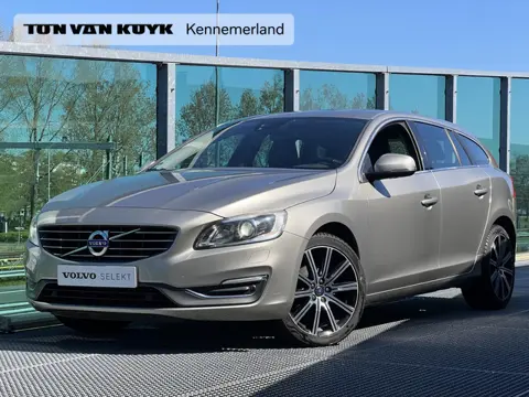 Volvo V60 1.6 T4 Summum Handgeschakeld, Cruise control, Premium Sound, Camera, Stoelverwarming, Pano
