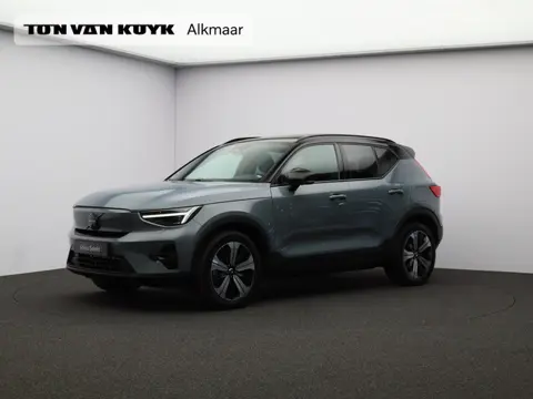 Volvo XC40 Recharge 231PK Ultimate 70 kWh SOH 95,9% / Panoramisch Dak / Adaptive Pixel Led / Elekt. 