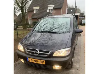 Opel Zafira 1.8-16V Elegance (bj 2003)