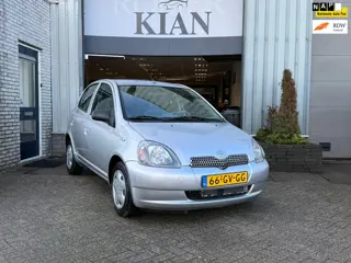 Toyota Yaris 1.3-16V VVT-i Sol