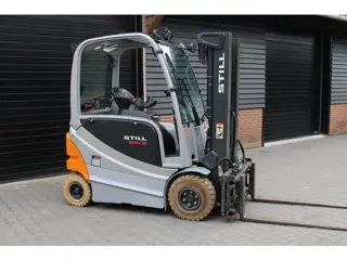 Still RX60 25 heftruck elektrische triplex lepelversteling sidesift
