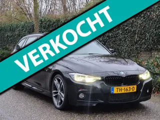 BMW 3-serie Touring M Sport Panorama Apple CarPlay Camera Trekhaak volle Optieslijst NAP 6WB Shadow 