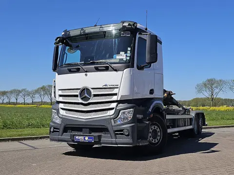 MERCEDES-BENZ ACTROS 2745 LS