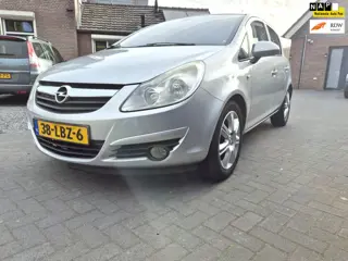 Opel Corsa 1.4-16V Cosmo 5 Deurs Airco Cruise Afn. Trekhaak 16 Inch