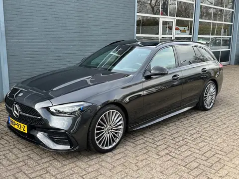 Mercedes-Benz C-Klasse Estate 180 AMG Line / 360 camera / Laser koplampen / Panorama