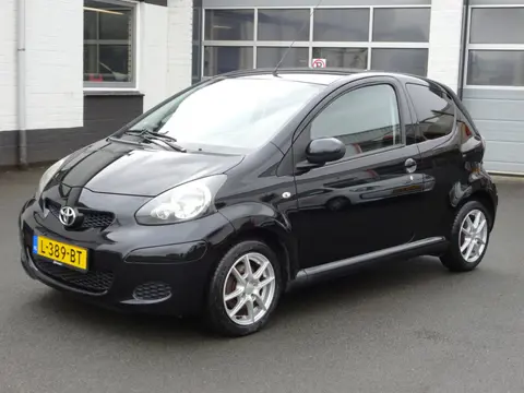 Toyota Aygo 1.0-12V Comfort Navigator Airco, elektrische ramen, centrale vergrendeling, licht metale