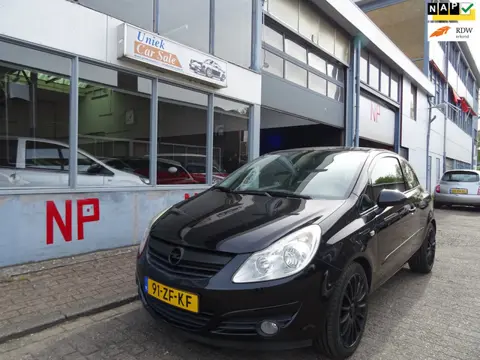 Opel Corsa 1.4-16V Enjoy