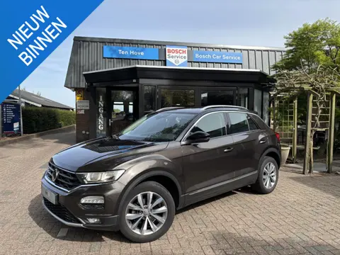 Volkswagen T-Roc 1.5 TSI DSG Style|navi|Stoelver.|PDC|Zwart dak