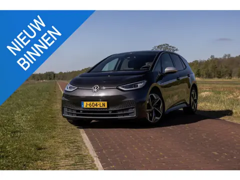 Volkswagen ID.3 First Plus 58 kWh 204pk 1st edition trekhaak matrix