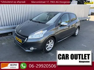 Peugeot 208 1.2 PureTech Style Pack Navi, LM, Cruise, PDC --Inruil Mogelijk--