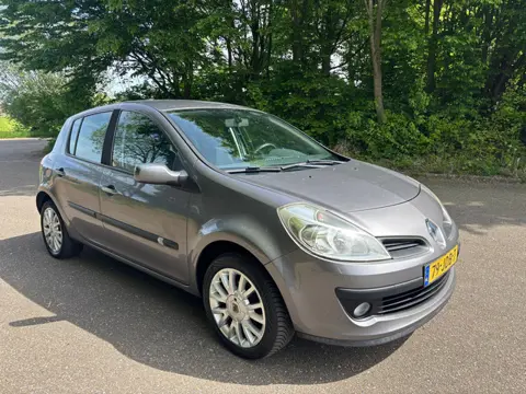 Renault Clio 1.2-16V Collection | 5-drs. | Airco | APK 04-2027!