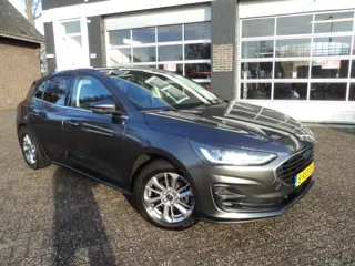 Ford Focus 1.0 EcoBoost Hybrid Titanium Groot Scherm