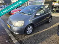 Toyota Yaris 1.3 VVT-i S-Line |2E EIGENAAR | 12MND GARANTIE | NW APK | AIRCO |