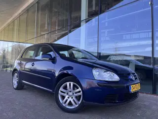 Volkswagen Golf 1.6 FSI Turijn AIRCO-NAVI-BLUETOOTH-TREKHAAK