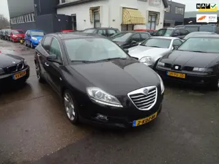 Lancia Delta 1.4 M.air Platinum pano leer elek pak nap apk