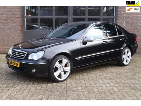 Mercedes-Benz C-klasse 200 K. AvantG AUT-Airco-NAP APK 6/26
